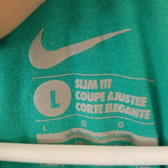 Nike short sleeve - Picture 2 of 2